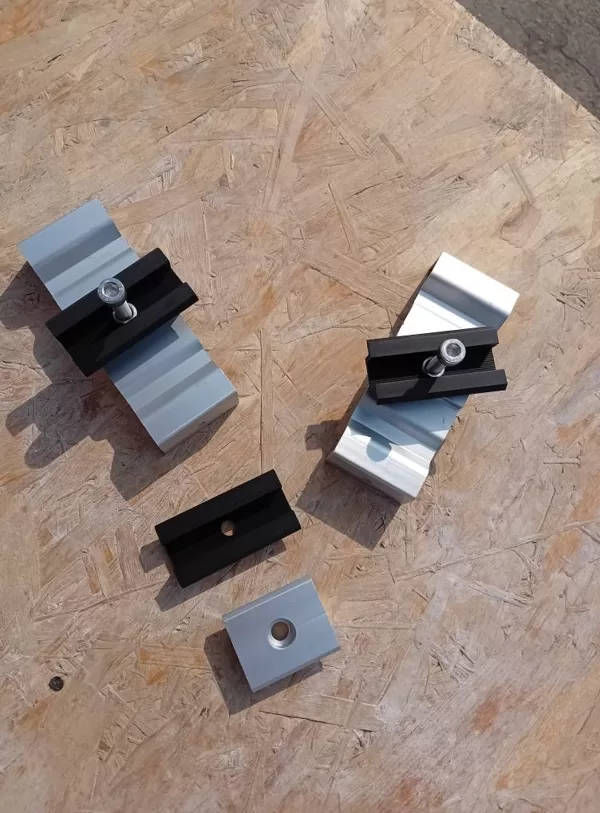 Upgrade Modulklemmen von 50mm blank auf 70mm schwarz